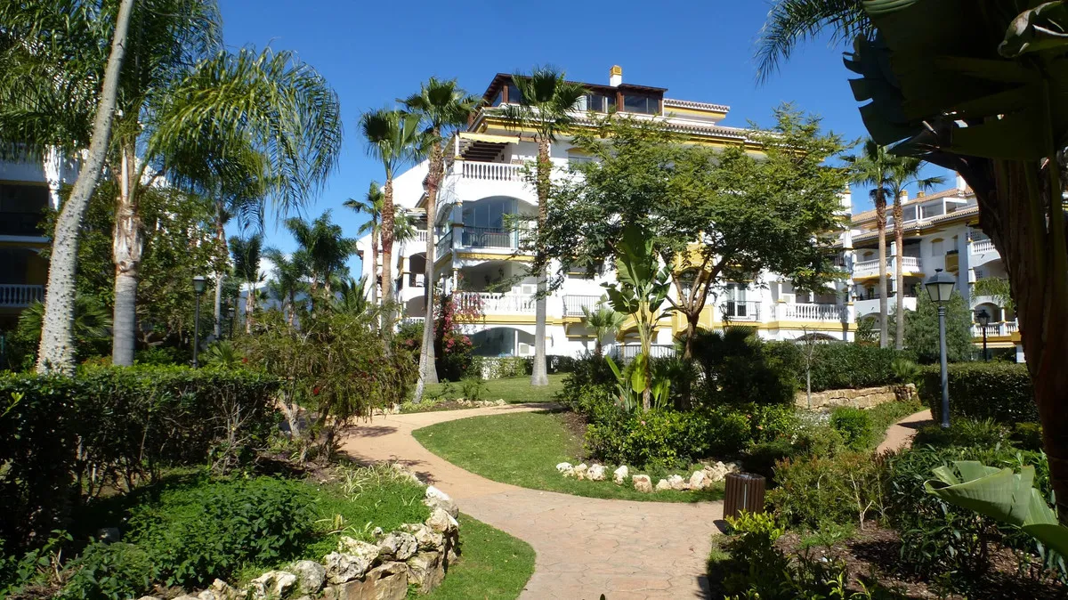 78976a4d-3893-4c1d-98ce-0e60e67a8833