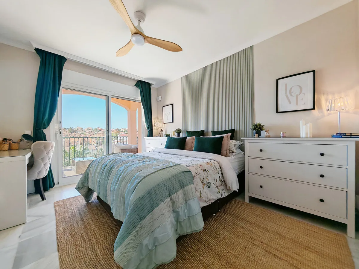 50085011-1998-4c01-b0c0-c304cf40f467