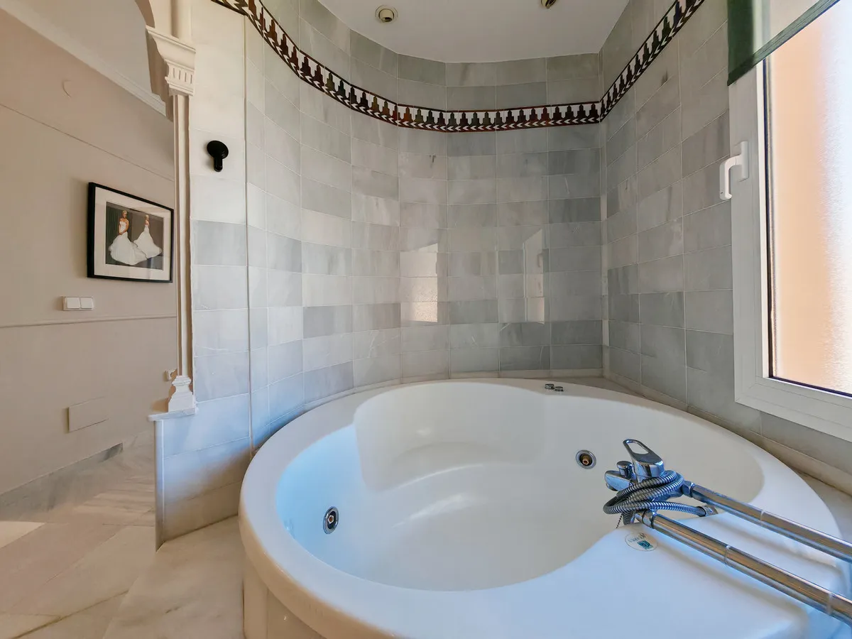 9edd79ab-78c8-42e2-9ec1-e0c76cabe7c1