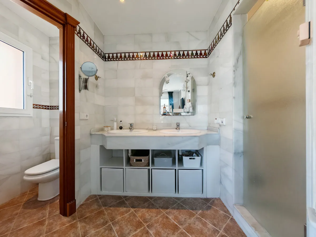 d2e72f02-07b5-45cc-ba87-af4463b22a21