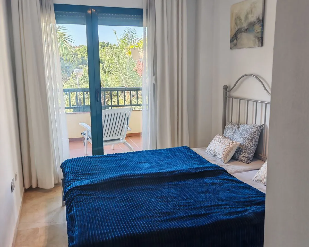 9403e2f4-21f8-4d22-a14f-45a0de3c4ced