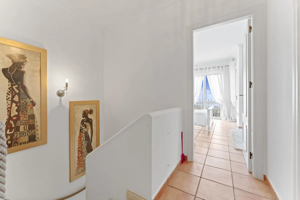 60669c40-89c7-4f14-85d9-a3703d423be2