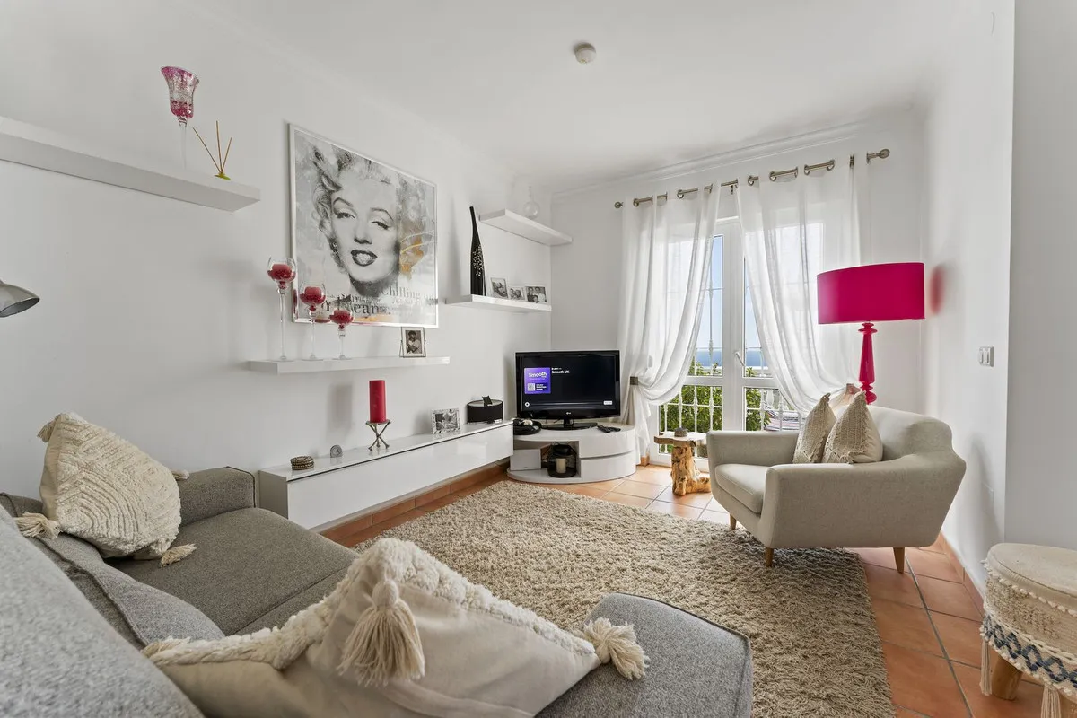 a2ab87d8-cdde-4d87-980e-9ed702c96fce