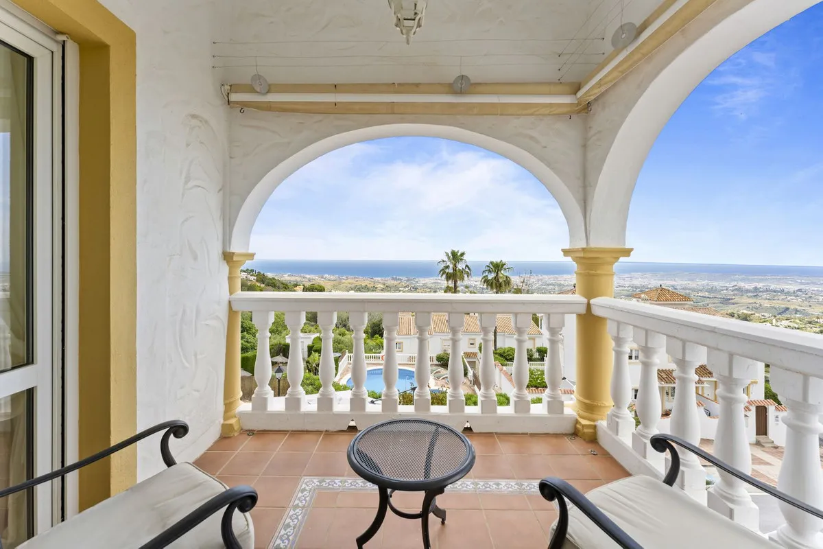 a594ee00-6bc2-44d5-a33b-54e1f19c0acf