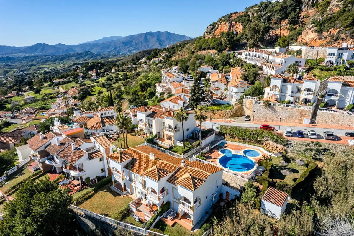 d9cd8a0a-44e6-44a7-a3af-6c5652ad98dd