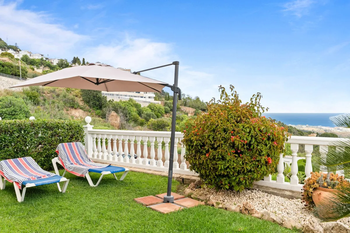 e008c928-f4f6-47ad-9cc3-fd66924eba2d