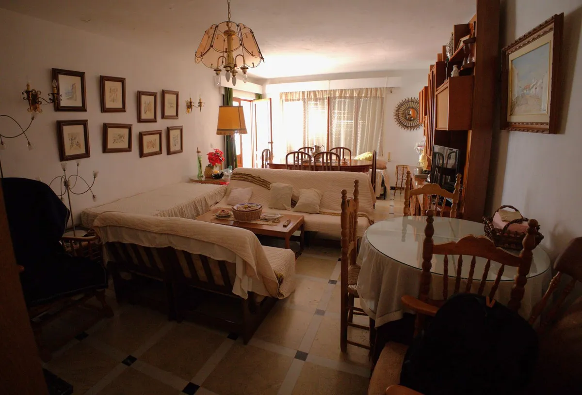 4f56fd4e-db3d-4b7a-885e-cbea8d5e2eda