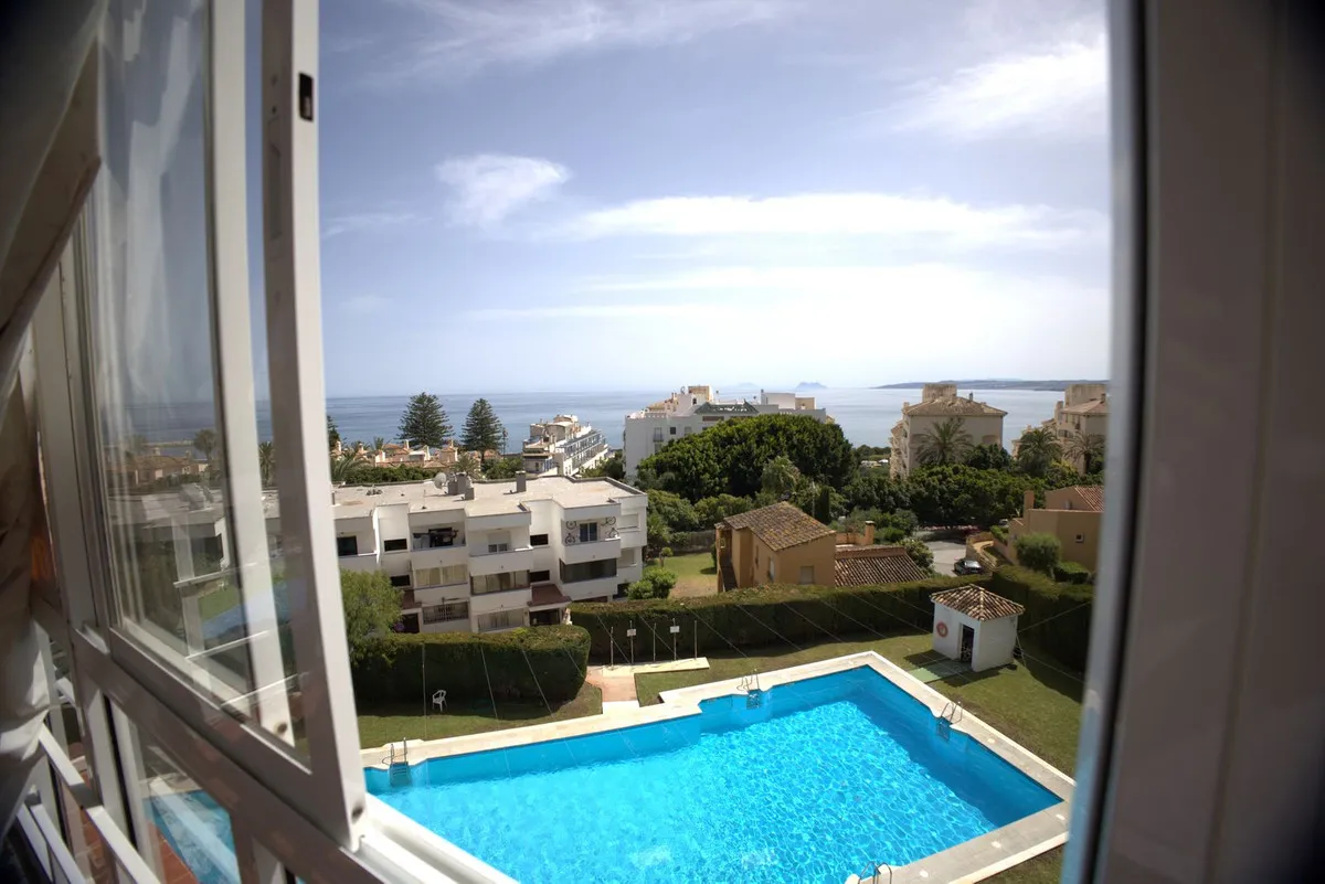 5d5a69ca-639c-46bf-85ba-68c167733dba