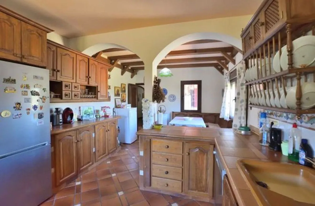 20b084c8-99e4-453b-bf3c-da7b924ab945