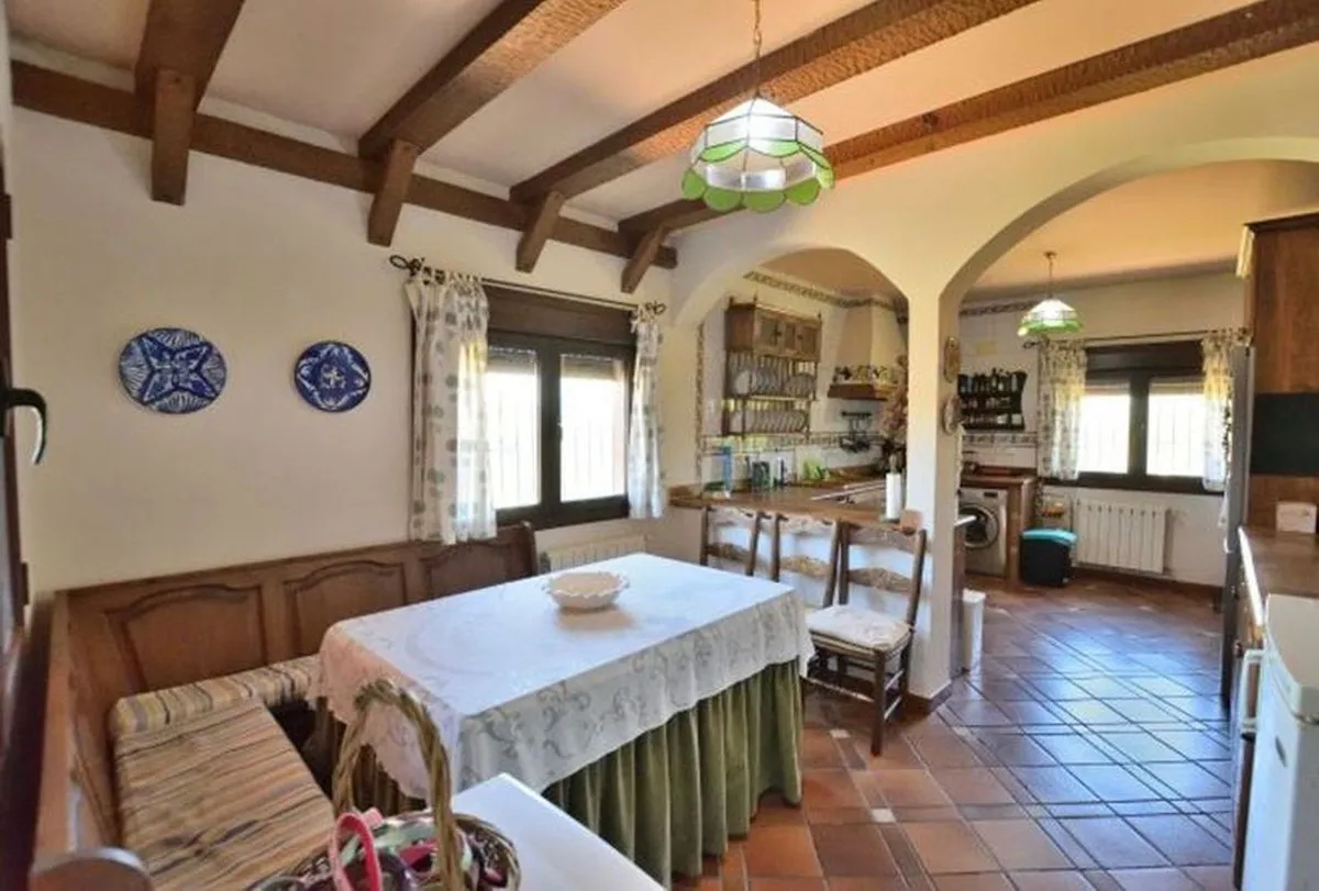 8d11d580-b095-4747-bce4-4c15e87a3f76