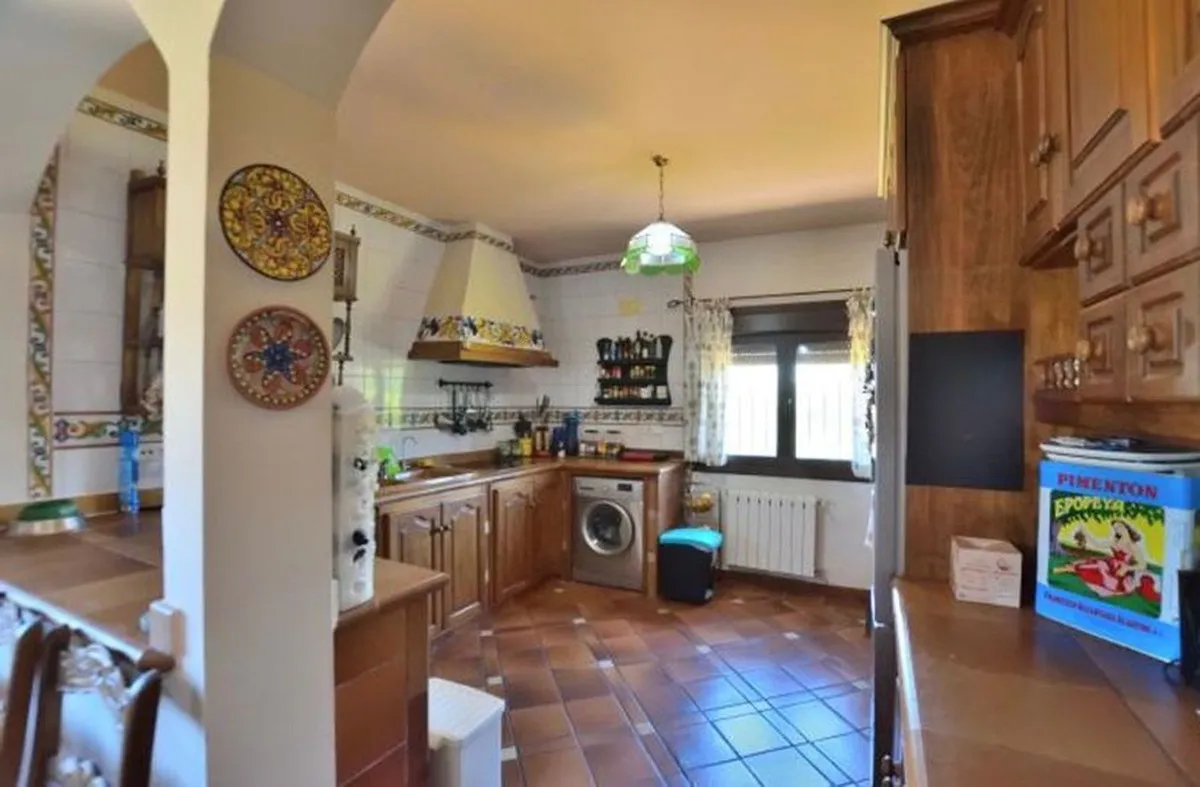 c546b7a8-d201-456d-993d-1f8bf04af052