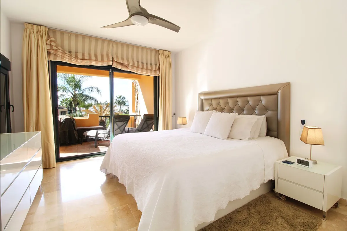 03c92107-297c-411d-a0da-49929ea8f750