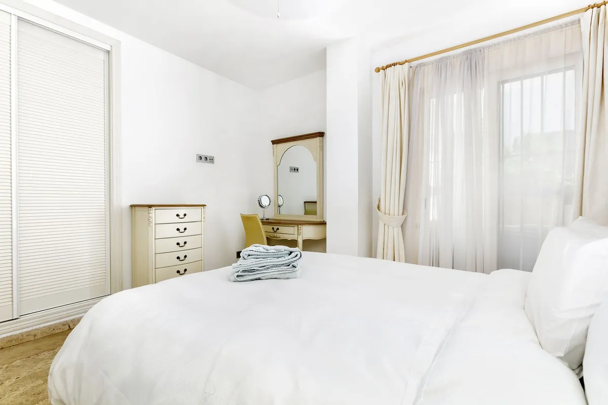 08fba421-bccd-46aa-bad7-178ab397e7f8