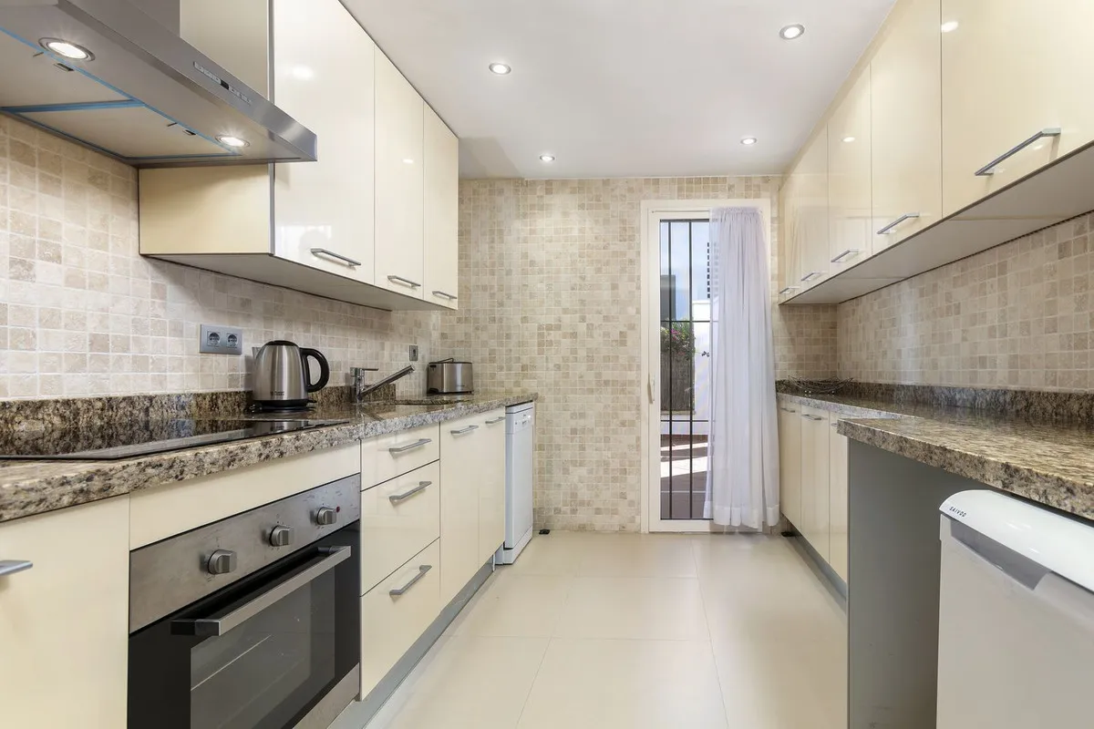 61a10bab-1652-4547-87a0-b5b1b1c9e897