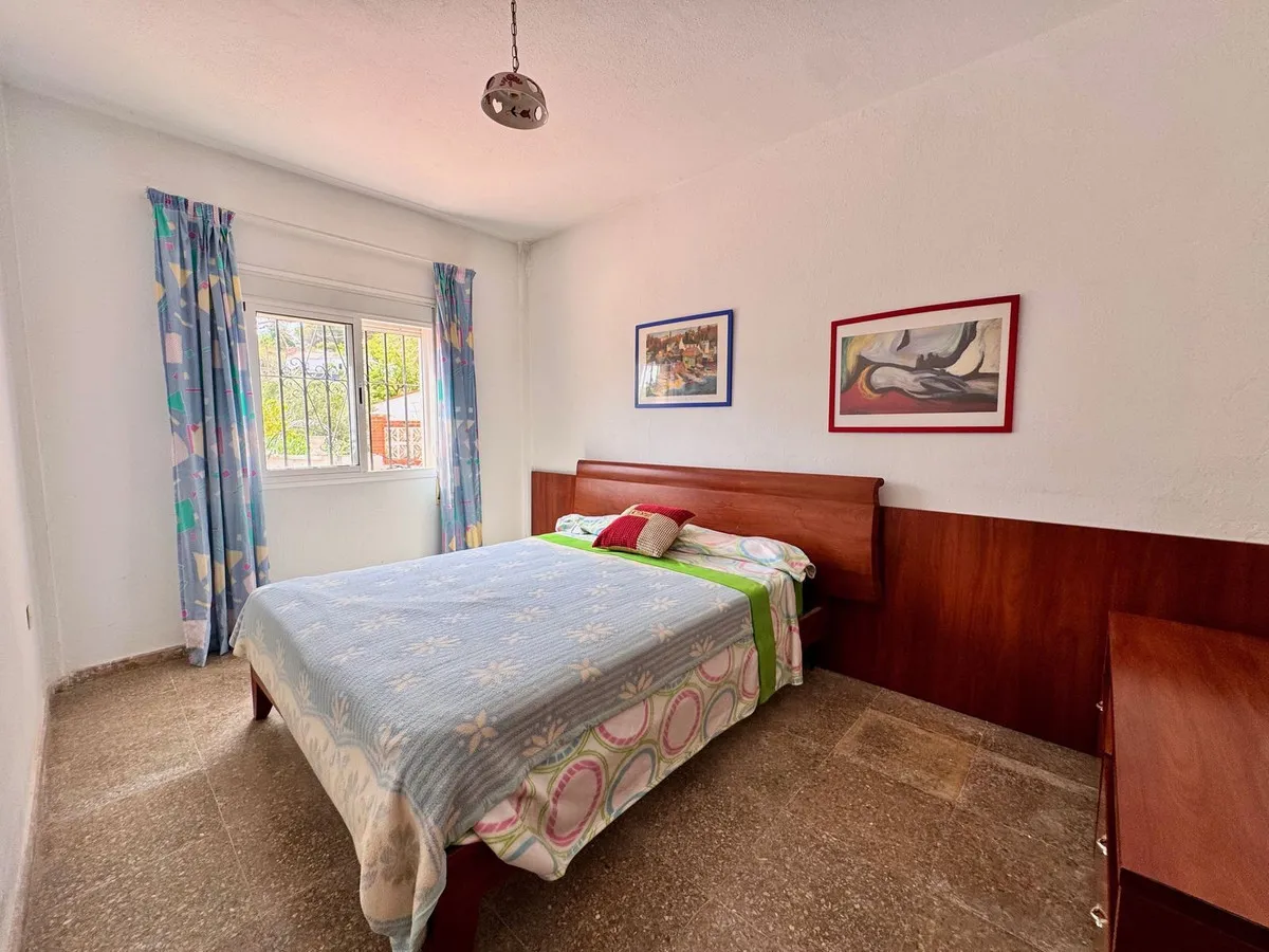 243c5037-2dd2-41cd-a1e5-9a45bd7f967b