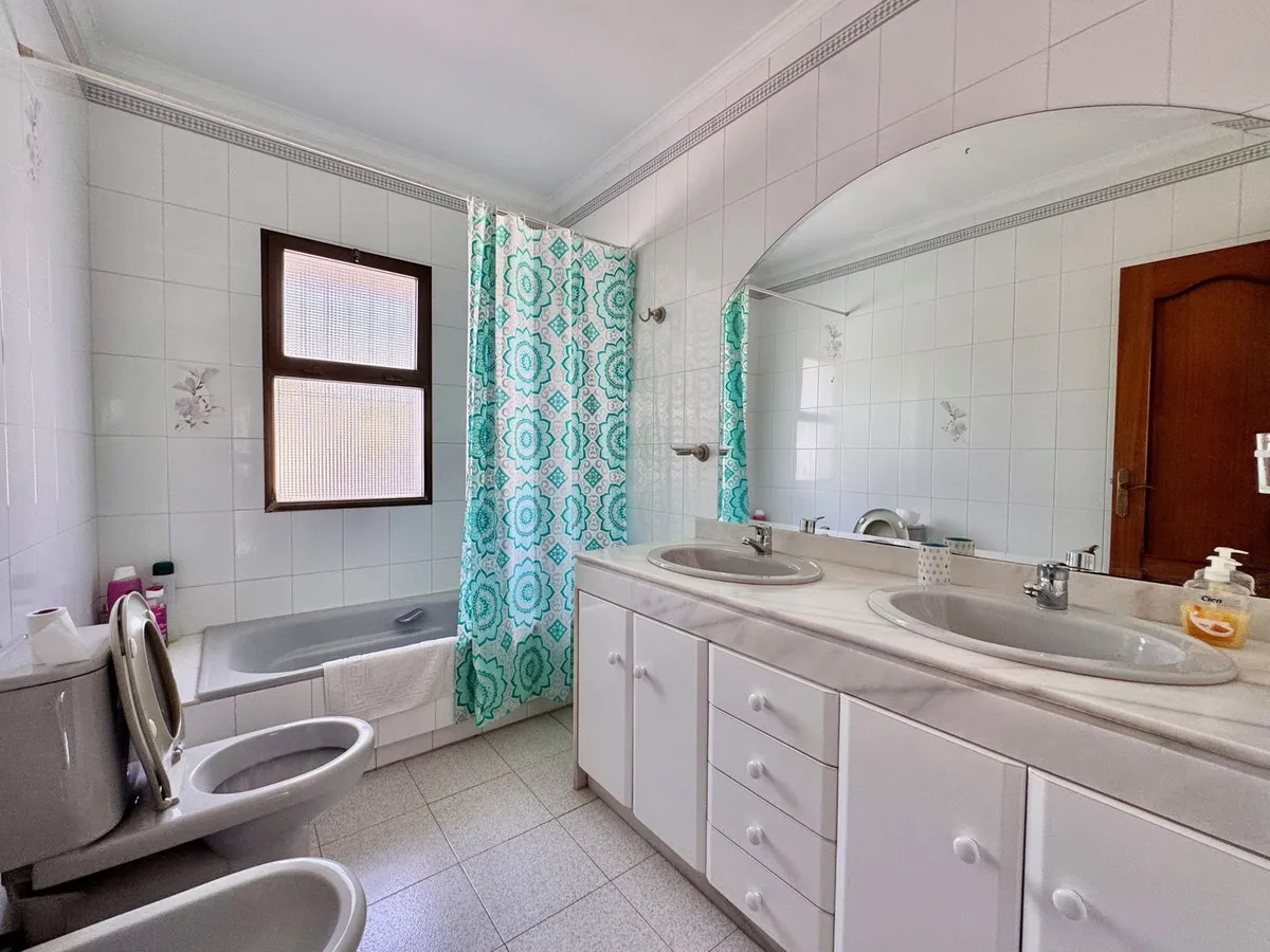 e13e9387-714b-4ffc-bdec-037325718355