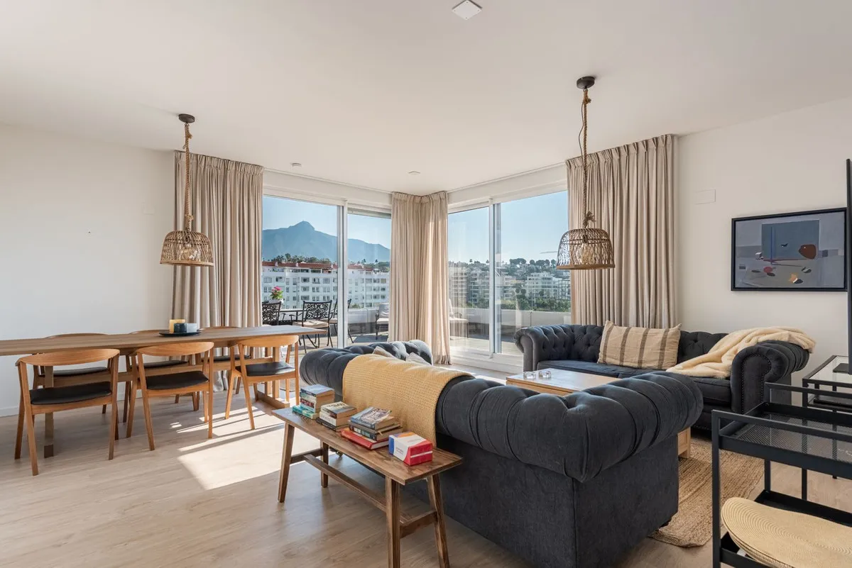 93a29d3d-d7d1-4915-8805-c6cf82f5b33e