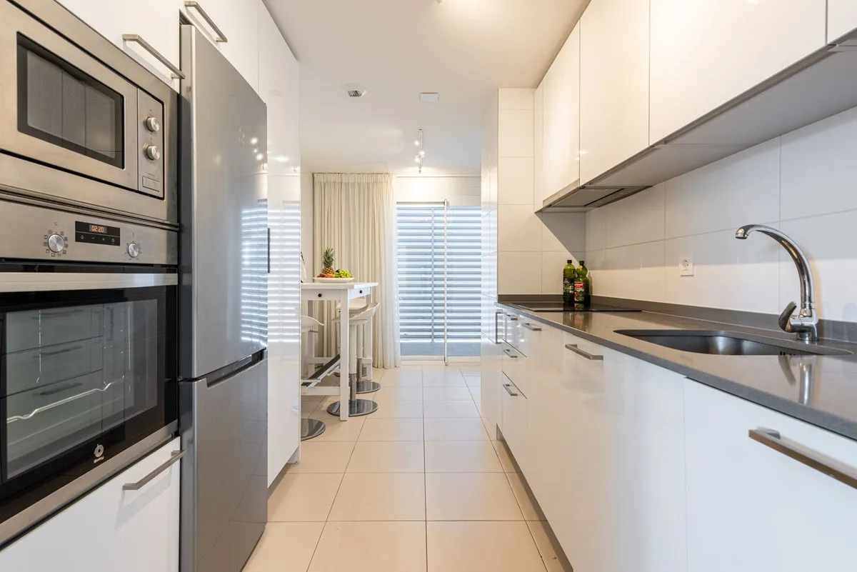 9c599693-a886-43a8-95f7-3edc37020b8f