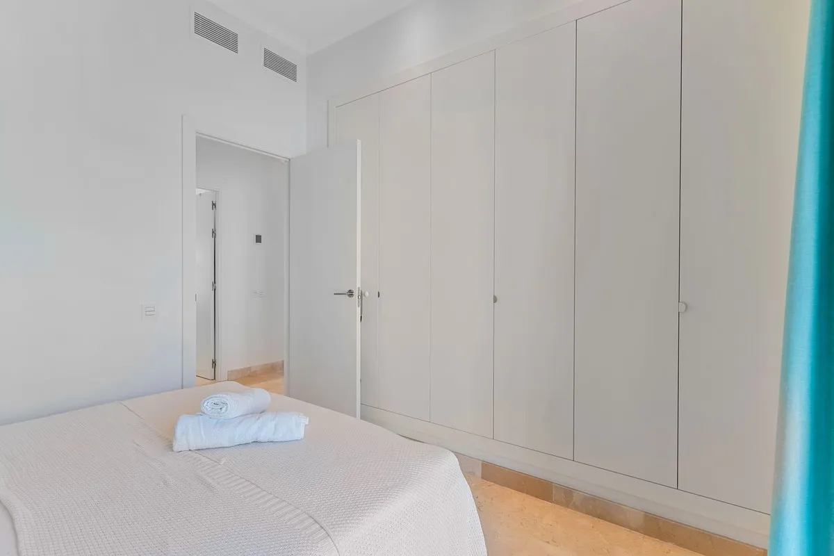 41d58a2b-80ae-42b5-9310-67f54ab98ced