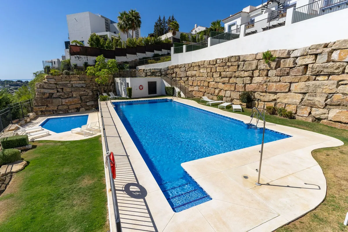 83c0417f-ec2a-4edd-a169-0c76ad912ca5