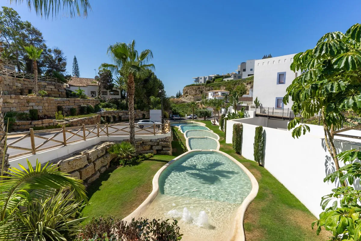 ff363b37-eed8-4540-ae95-41c1865a15d9