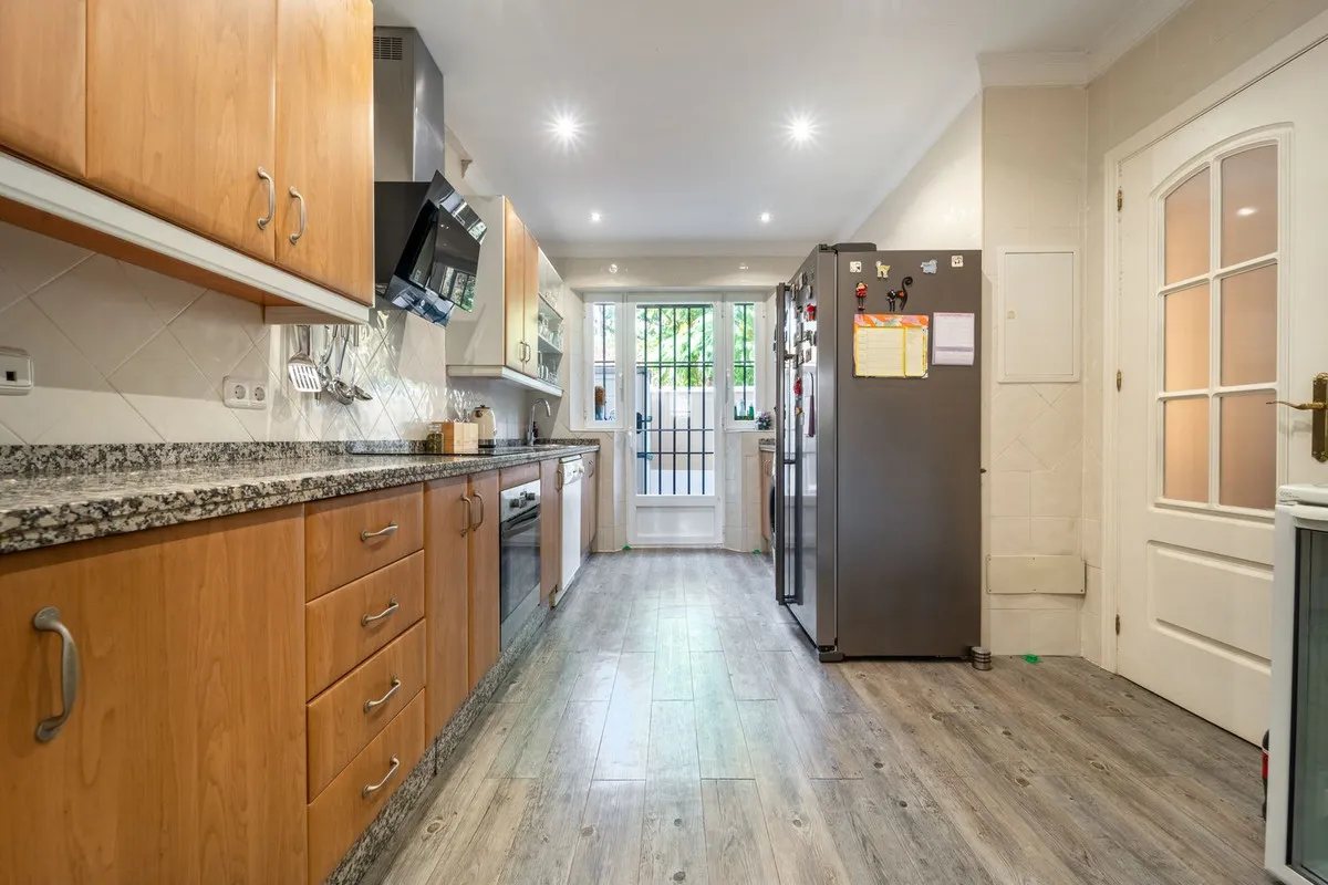 03d72449-93f7-4430-8731-fcfee4a322e3