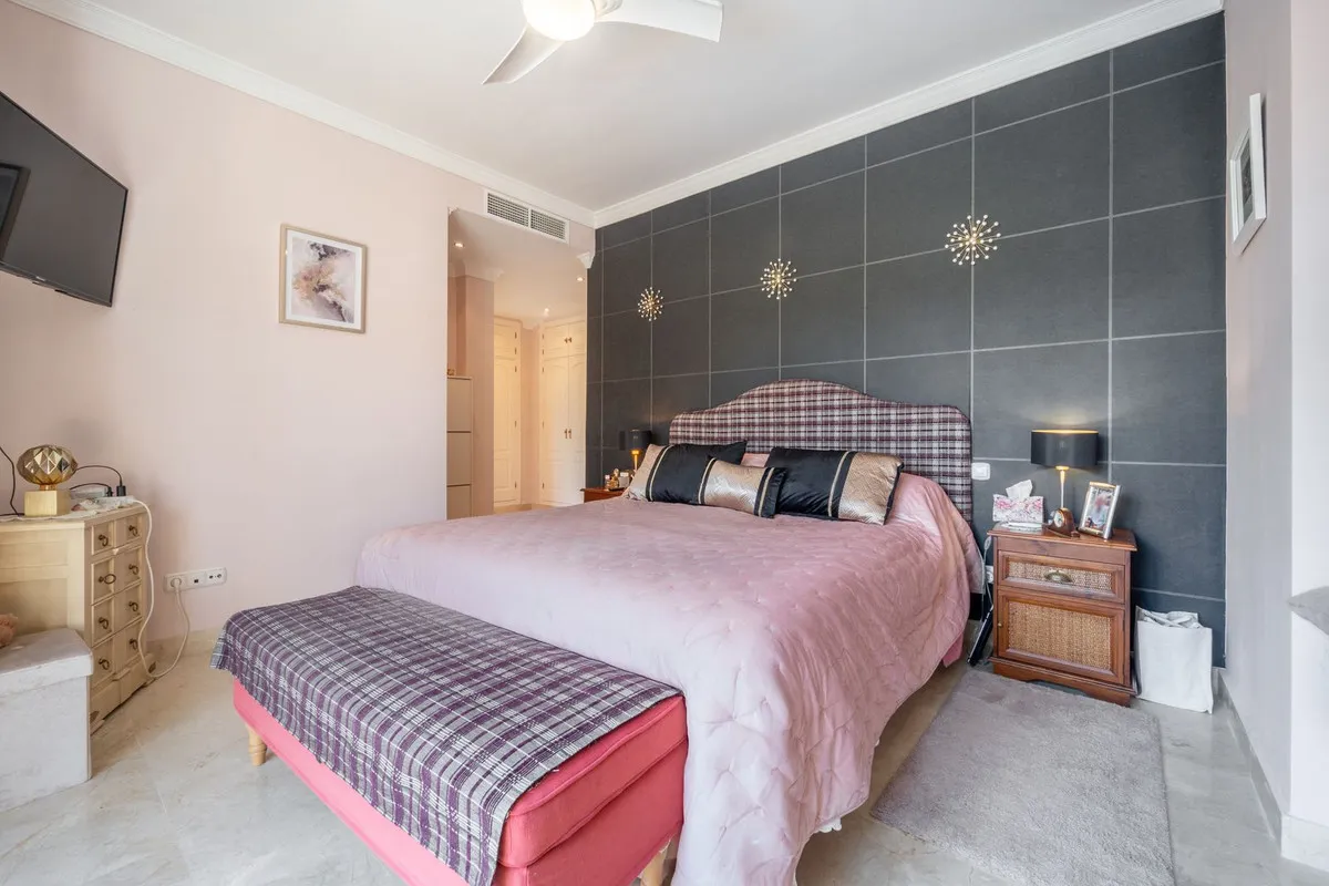 d52fe18a-72e7-4be5-8488-b38a1e9a01d4