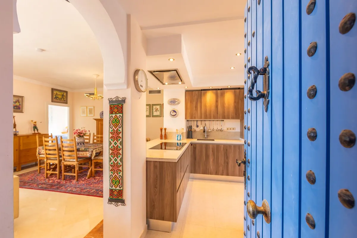 7615b84c-e7c4-41d4-a845-b3ed037a9c2f