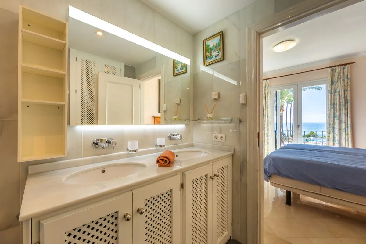 ac45170d-ab83-401e-b9d1-0c8843d7f588