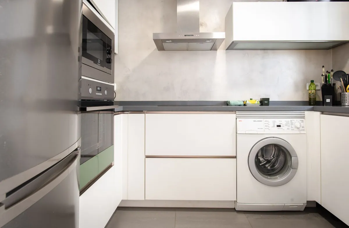 fb5ce88e-089f-487c-9514-58f7586425ee