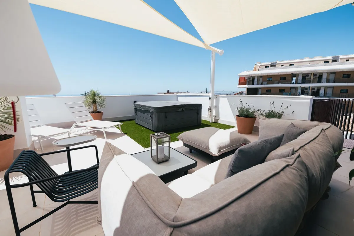 d72d9a03-bcb5-417b-be54-11683f7ee3e0