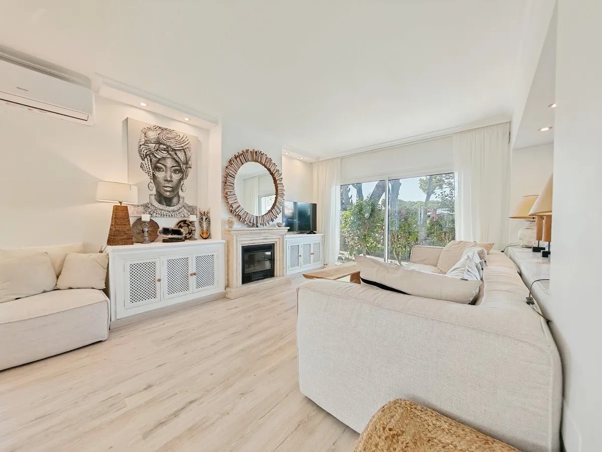 04c6d9ab-1673-4ddd-8404-0492e303f965