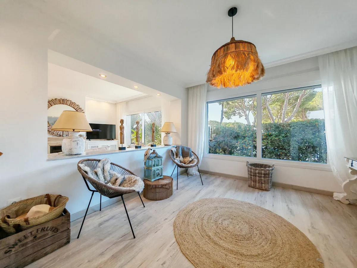 5a6473c2-d0e5-45f6-83b0-d938da13bdbb