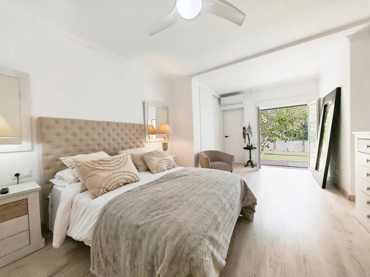 81fa2c83-8987-4b43-9003-e5c3ab2b9613