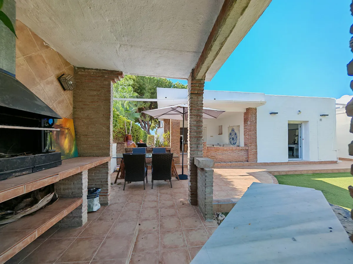 e798ead6-3dc8-4d78-a061-b583fa96d4e7