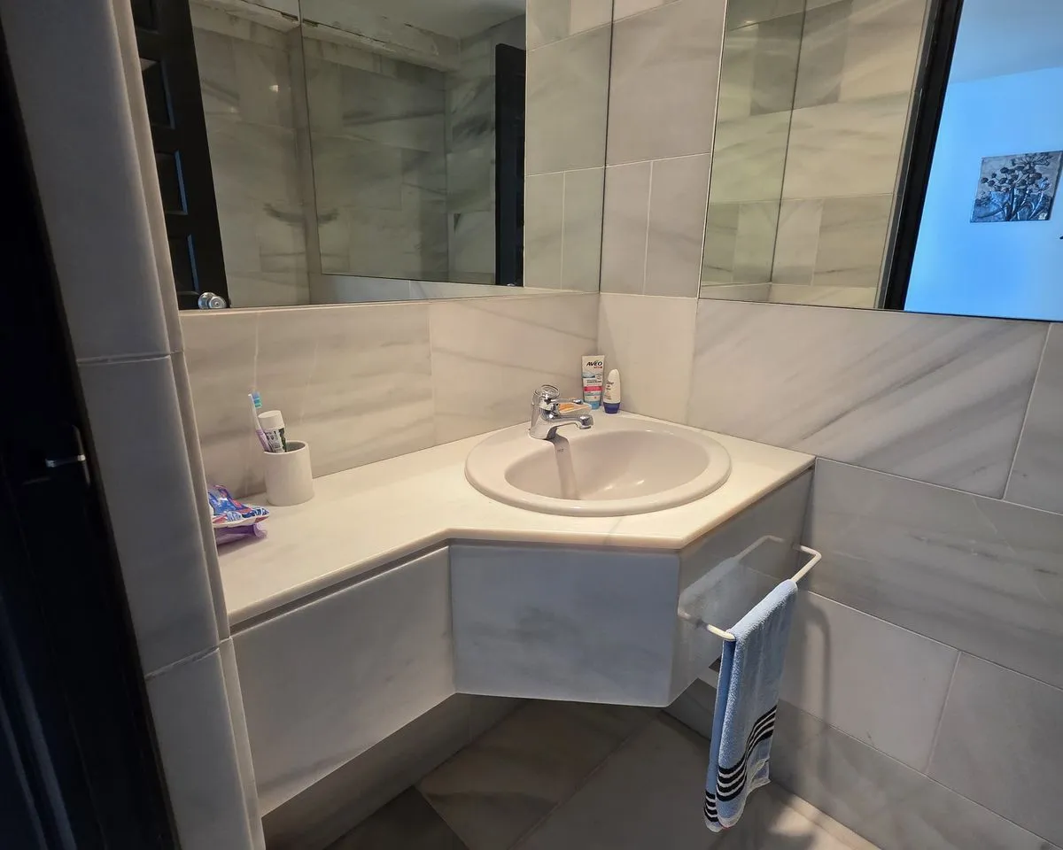 fdad0881-9bd8-45cc-a325-9e1884d19c39