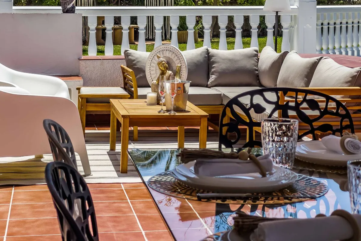 2f7976bf-c6a6-44bf-bcc2-280ef8abb8ef