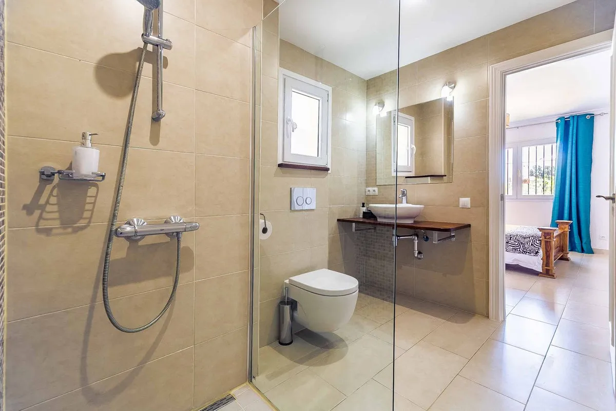 505b6e84-b602-4194-b1a0-9811fa84d7a6