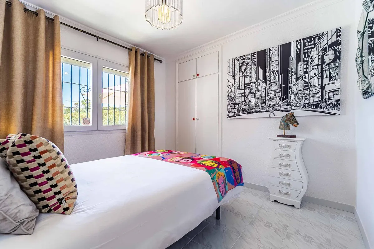 d38eaefa-fb46-454d-8e98-3ef524c2d390