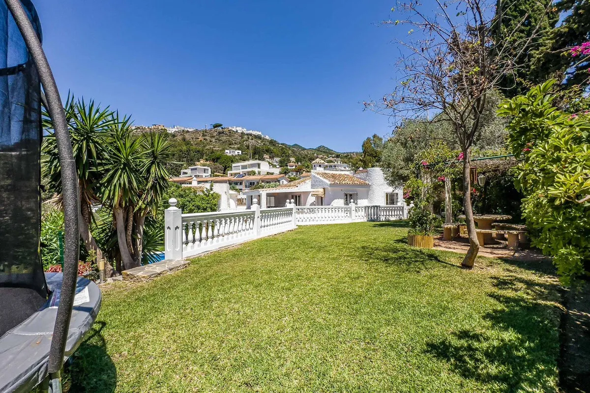 eb73bfe2-104a-4433-8318-b5af32c4f9d1