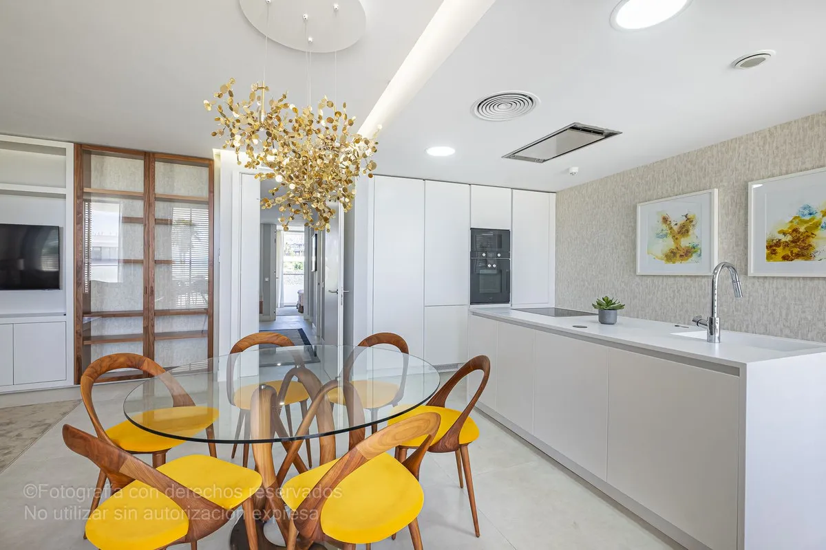 aec29328-b180-4e64-8370-97ec737ca9ab