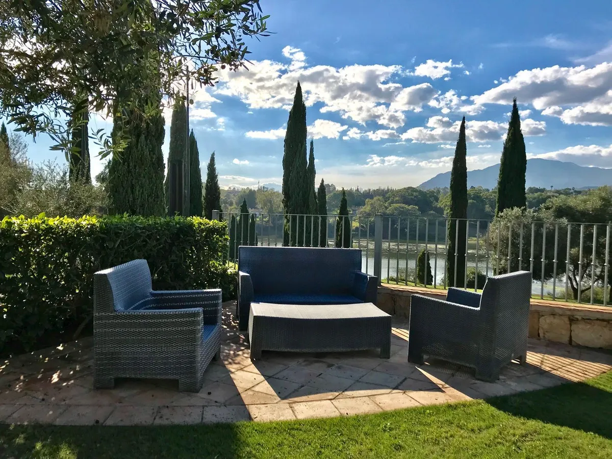 0a2c28e2-9d47-45ef-b823-9b93348eb82b