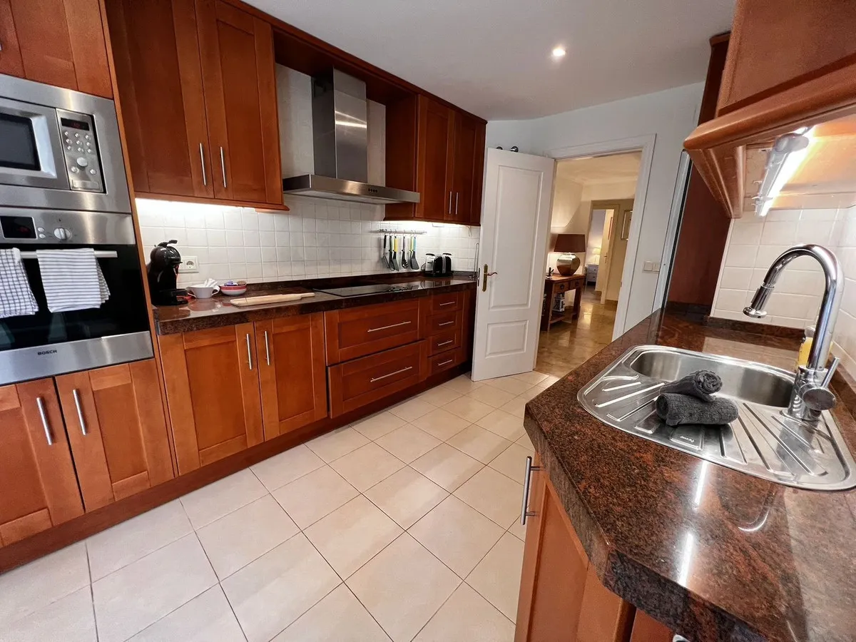 3c6937a5-db63-4dad-8228-25b658bcff51