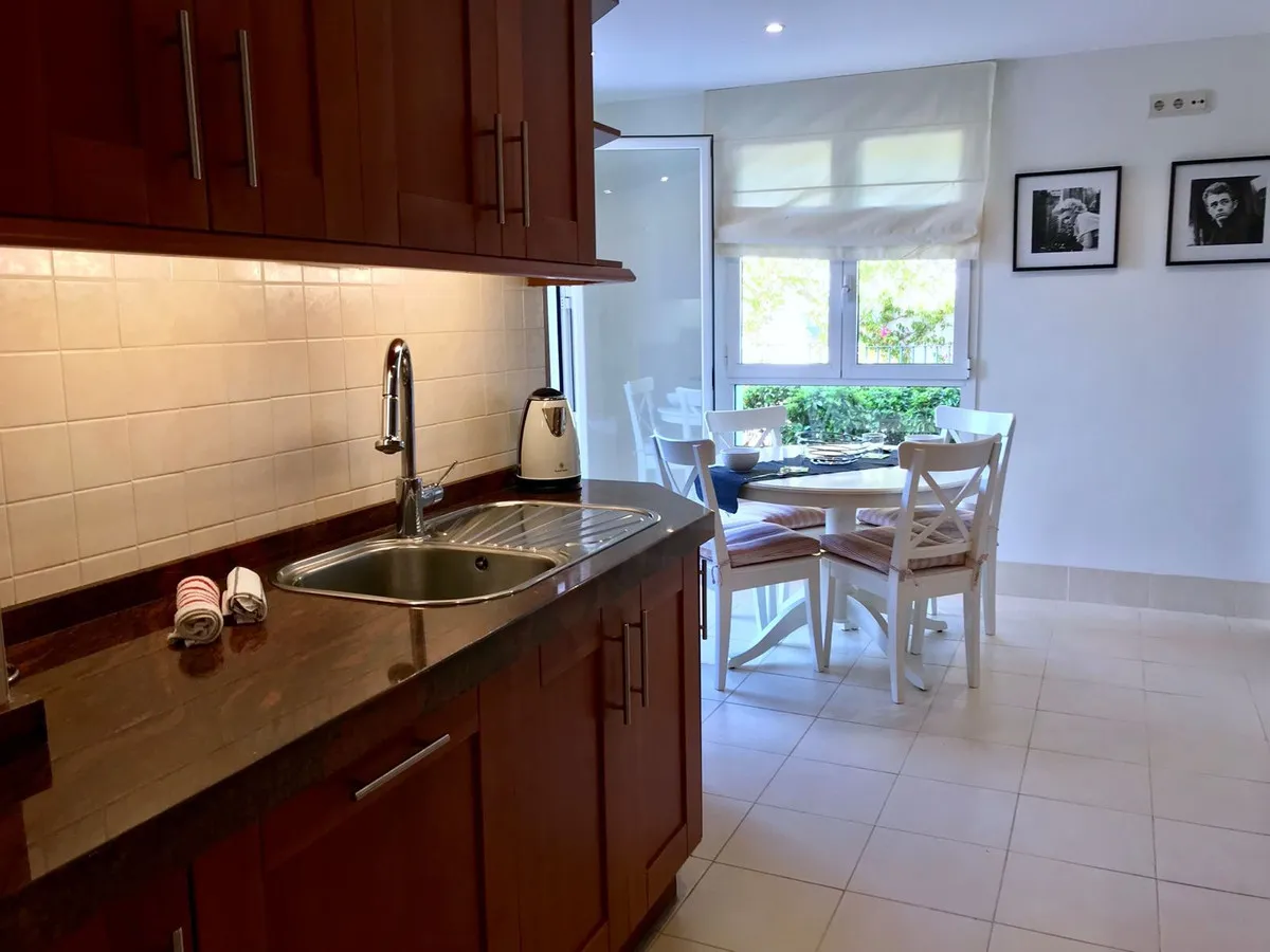 8fb43123-9d80-4d4f-9207-c597e79890ee