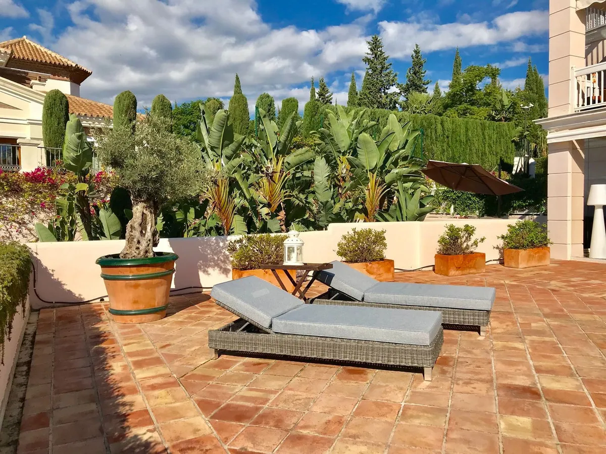 cee40f53-6f37-40a3-887d-97dbb5bda503