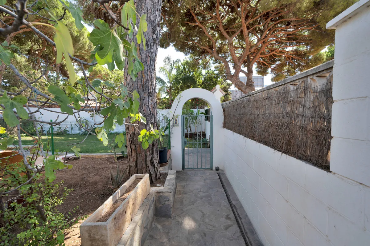 5a1b63ea-132b-40ed-9b27-9929adb0a398