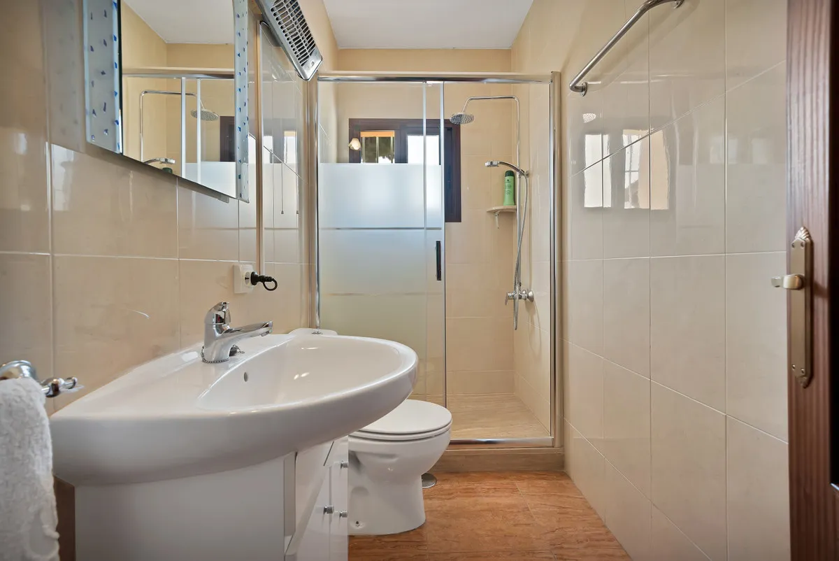 8426983f-97fe-45a3-ae5b-d31657d1778f