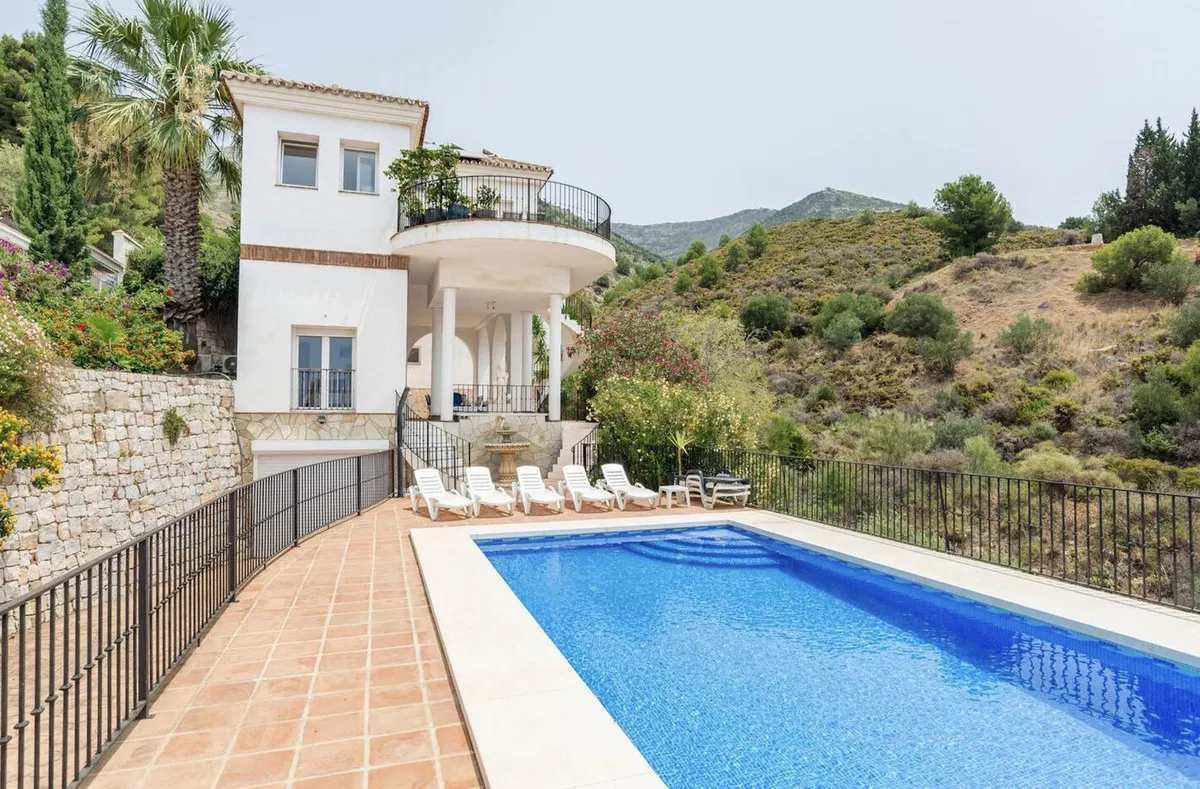 7246abf9-960a-4ea0-97aa-d7e26ce5dbb8