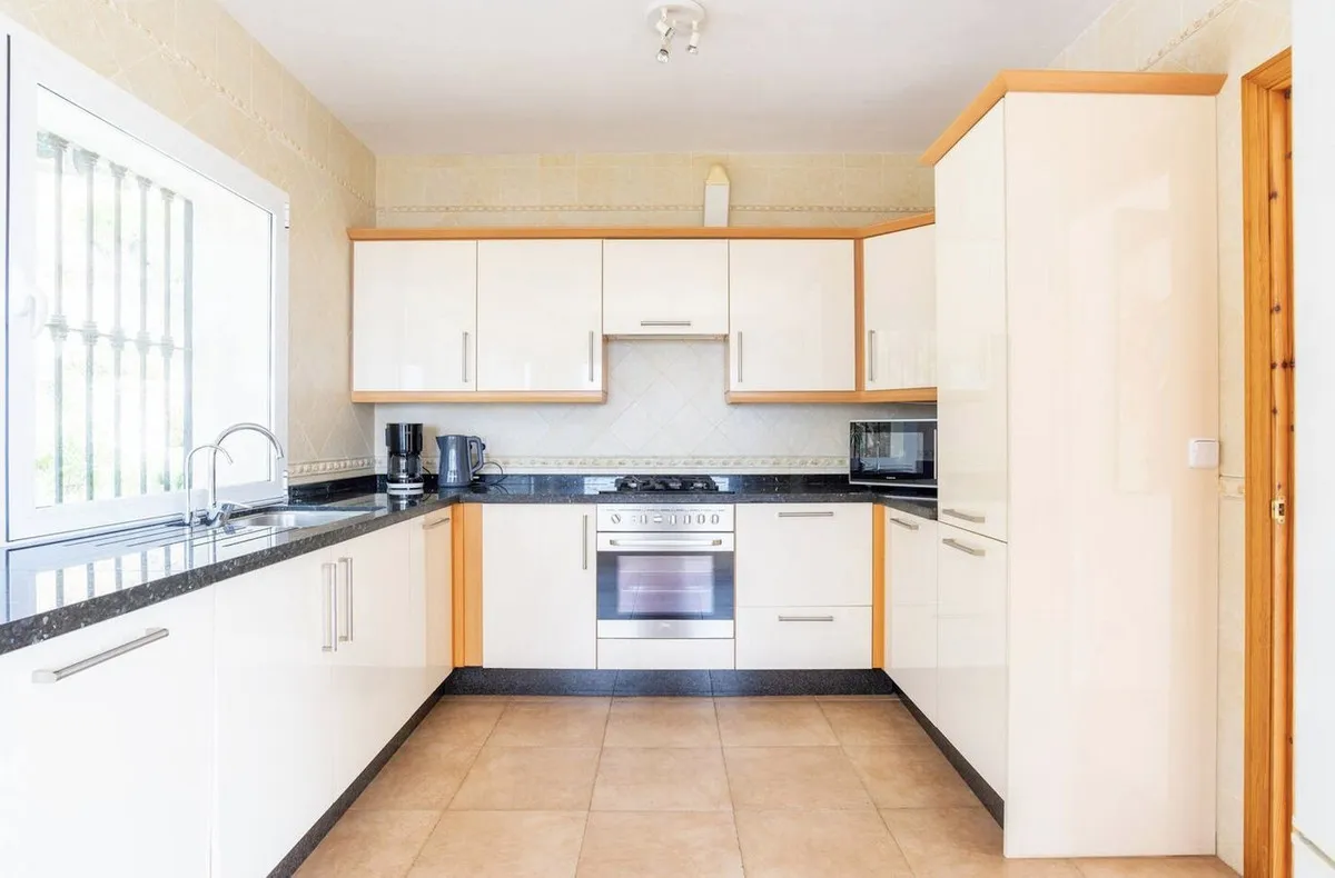 d4cfe4df-86ac-4af0-b711-fd23f5d76469