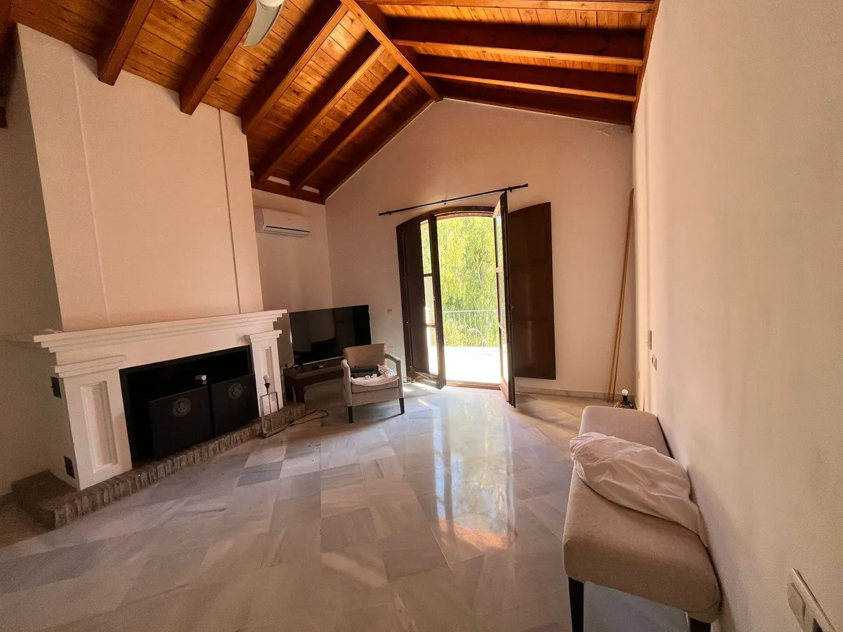 ba5fdc6c-871c-4cc4-850f-bbc3688296d7